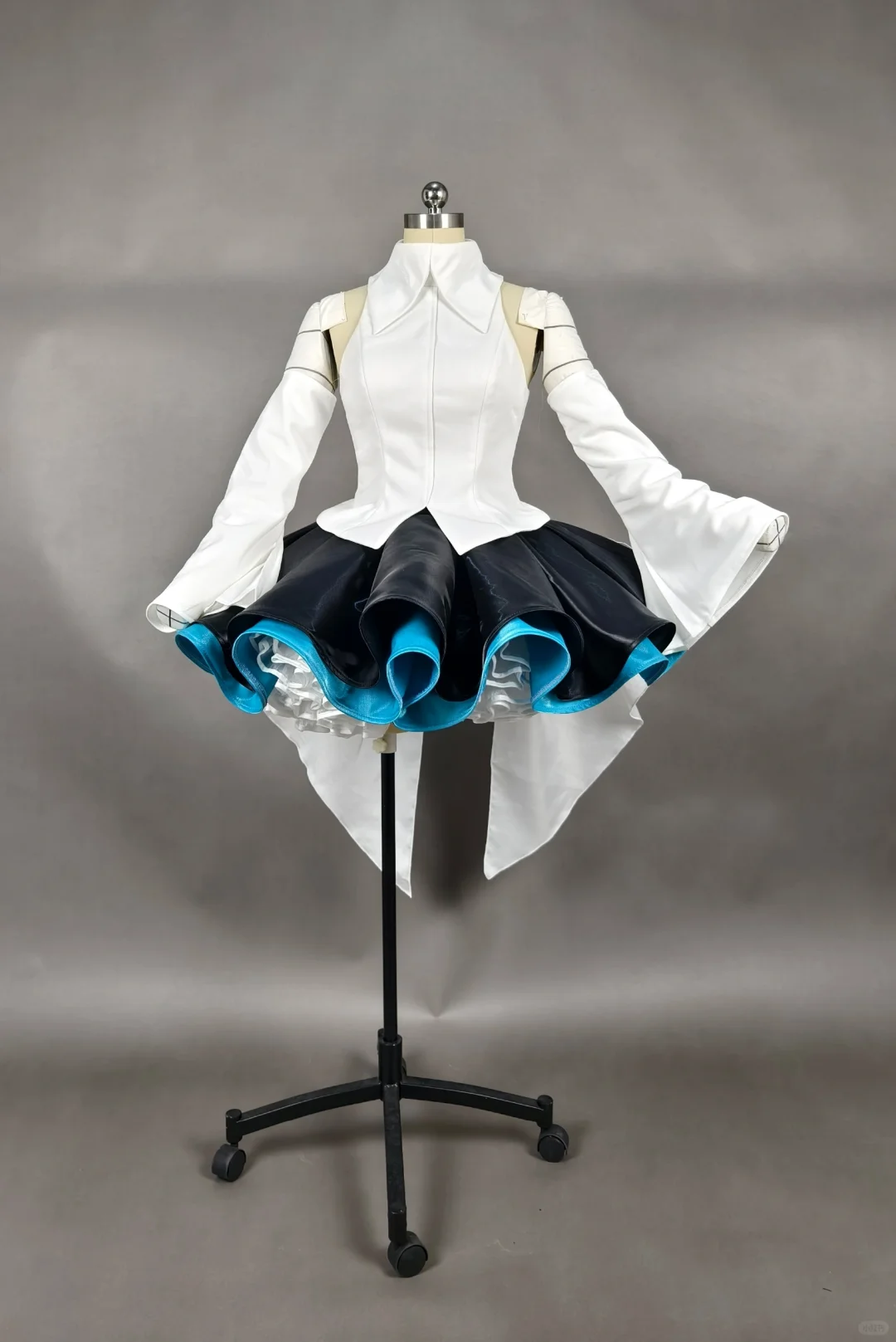 Hatsune Miku Star S White Cosplay Dress